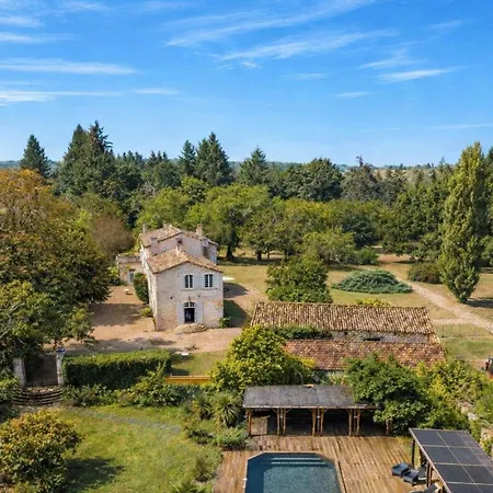 Domaine De Belisle